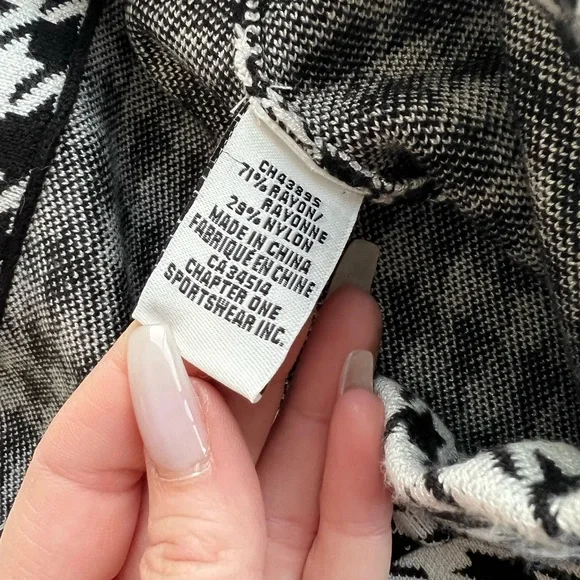 Houndstooth Knit Set - Picture 5 of 7